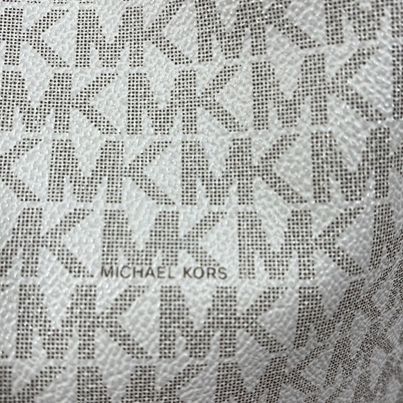 MICHAEL KORS  “Bowery” Hobo - NWT - Picture 8 of 11